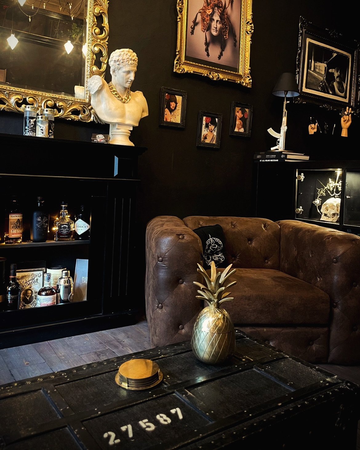 Ambiance luxe du studio Art for Sinners &agrave; Gen&egrave;ve